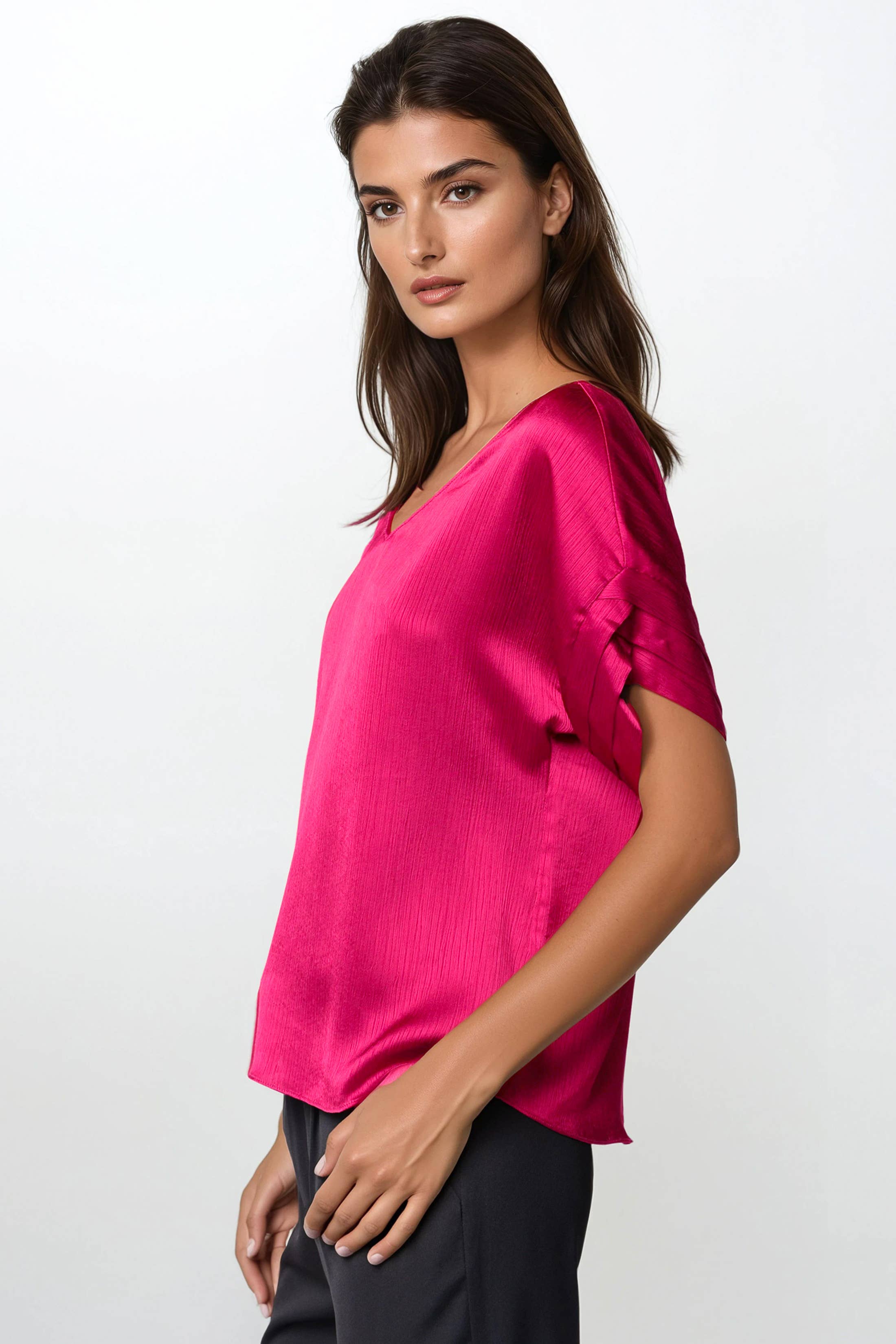 V-Neck Blouse With Bands Sleeve in Crinkle Satin