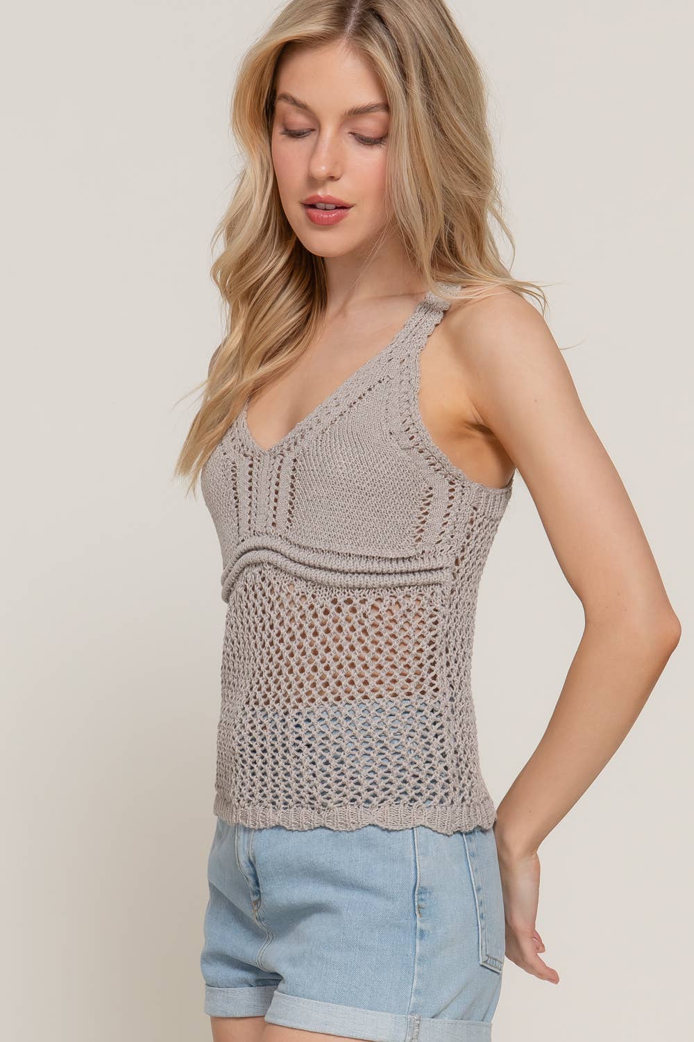 Sleeveless V-Neck Crochet Spring Sweater