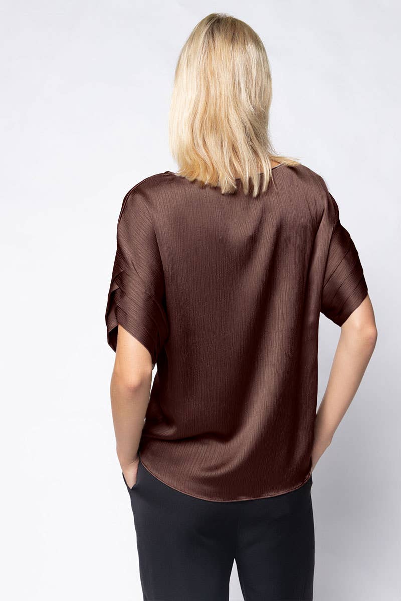 V-Neck Blouse With Bands Sleeve in Crinkle Satin
