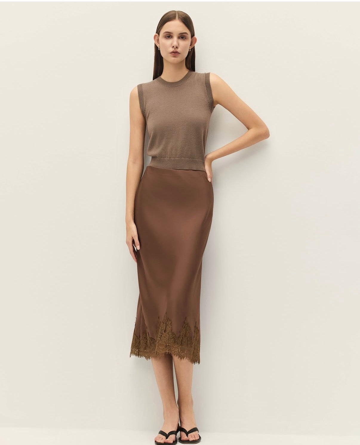 Elodie Foria Sweater Top -Mocha