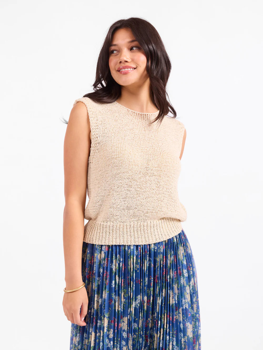 Sadie & Sage Warm Gesture Sweater Vest