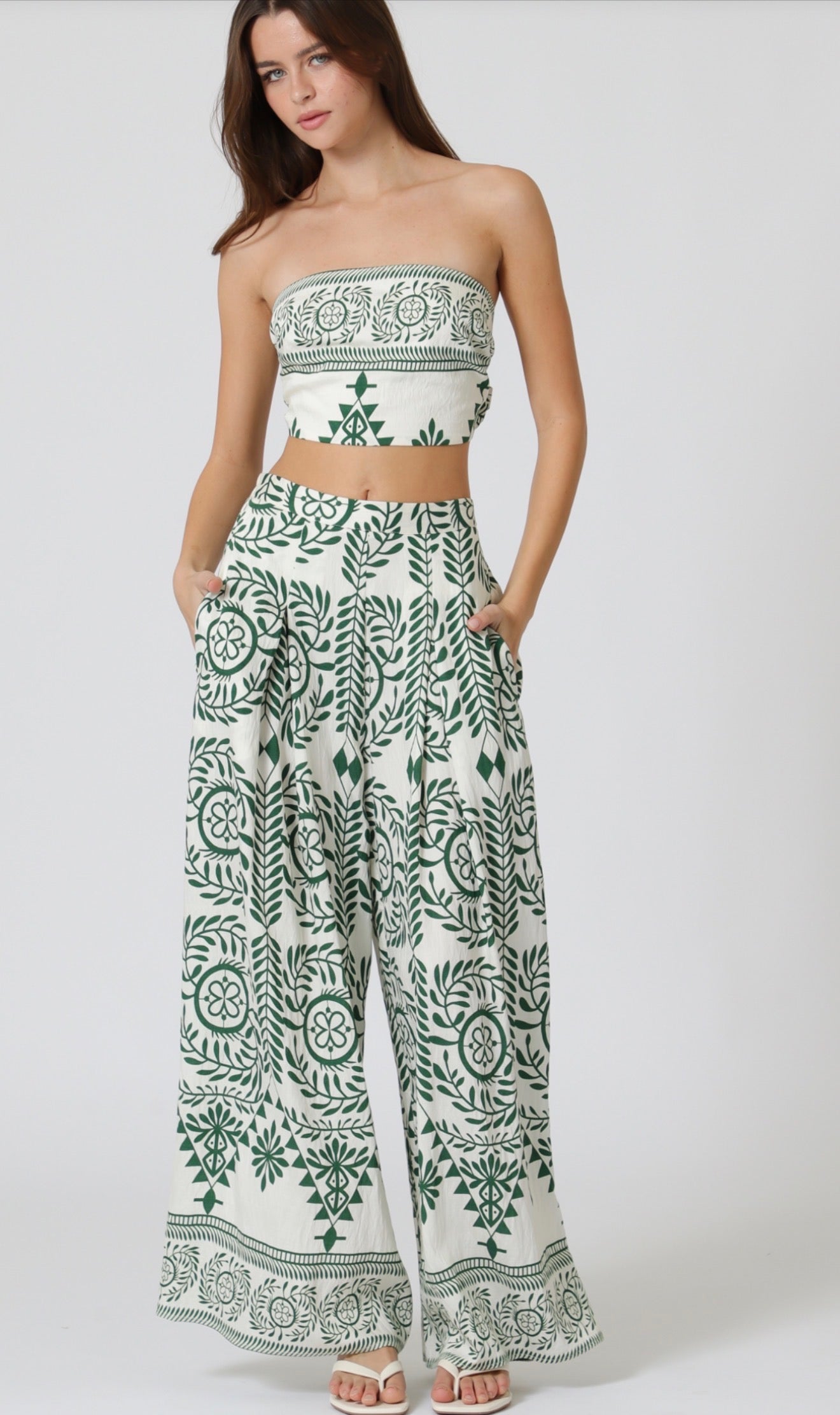 Aakaa Tube Top High Waisted Pant Set
