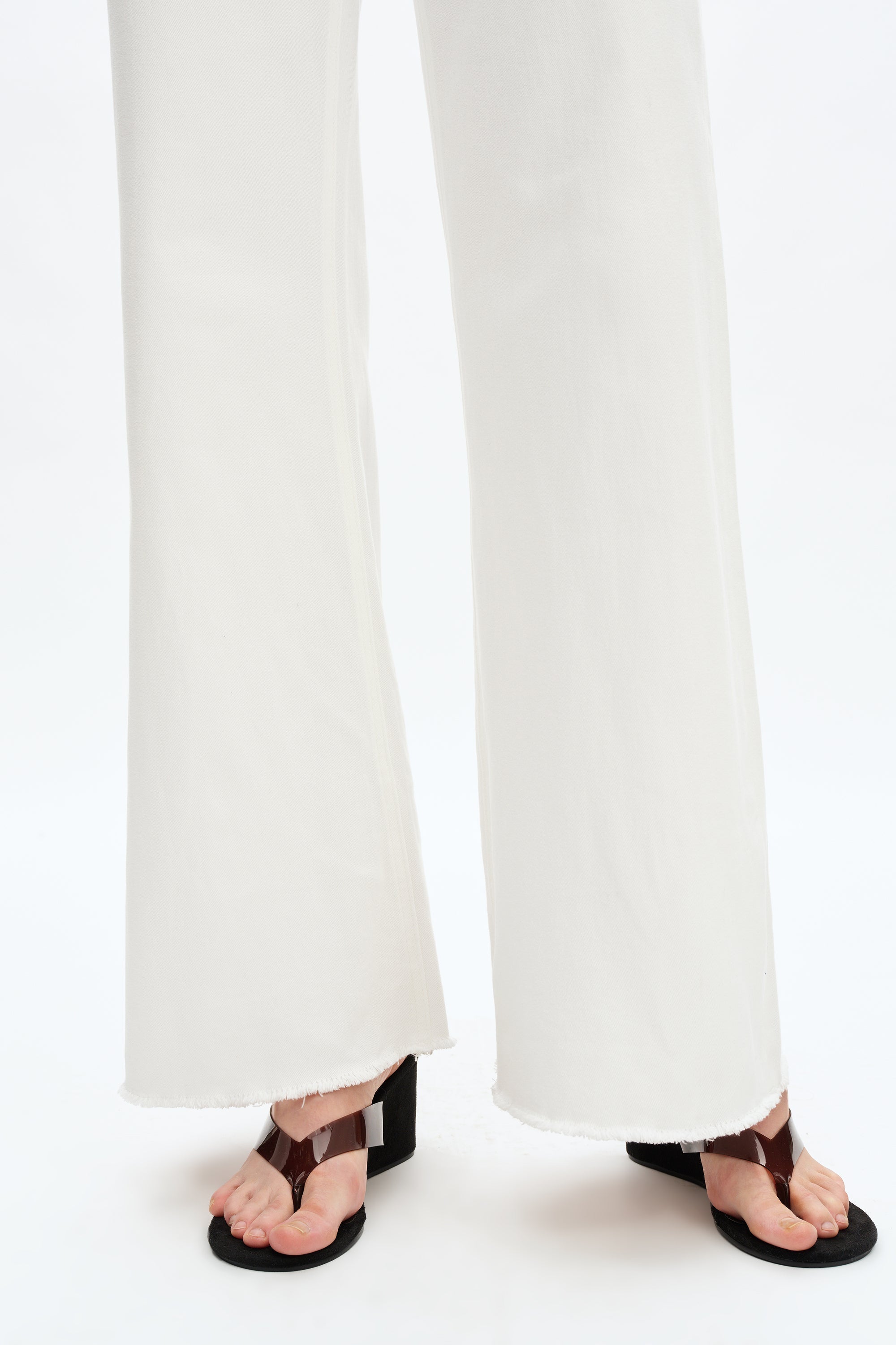 Bayeas Maeve Cedar Mid Rise Wide Leg Jeans - White