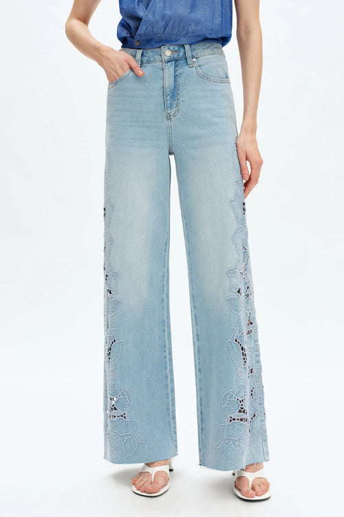 Bayeas Cutout Embroidery Jeans - Light Denim