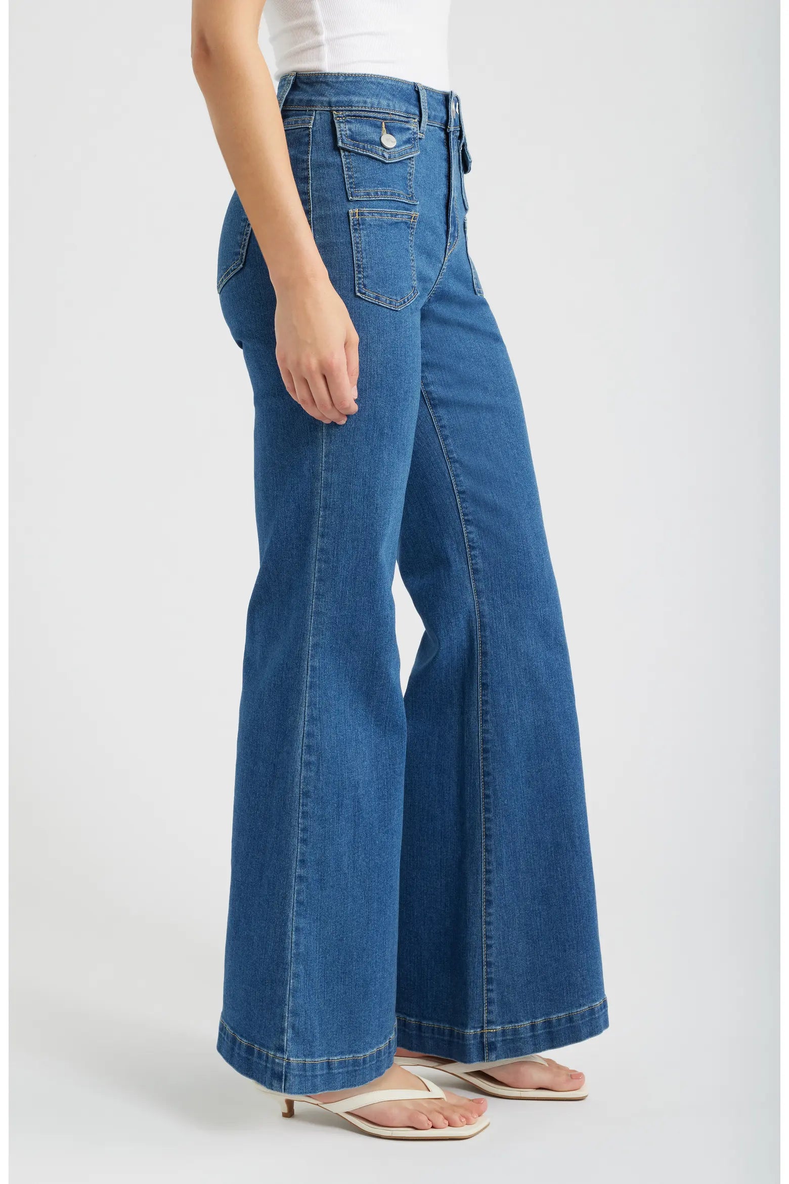 1822 32 Belle Jean Relaxed Flare Pant