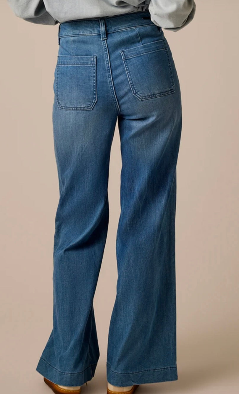Farrah lightweight denim