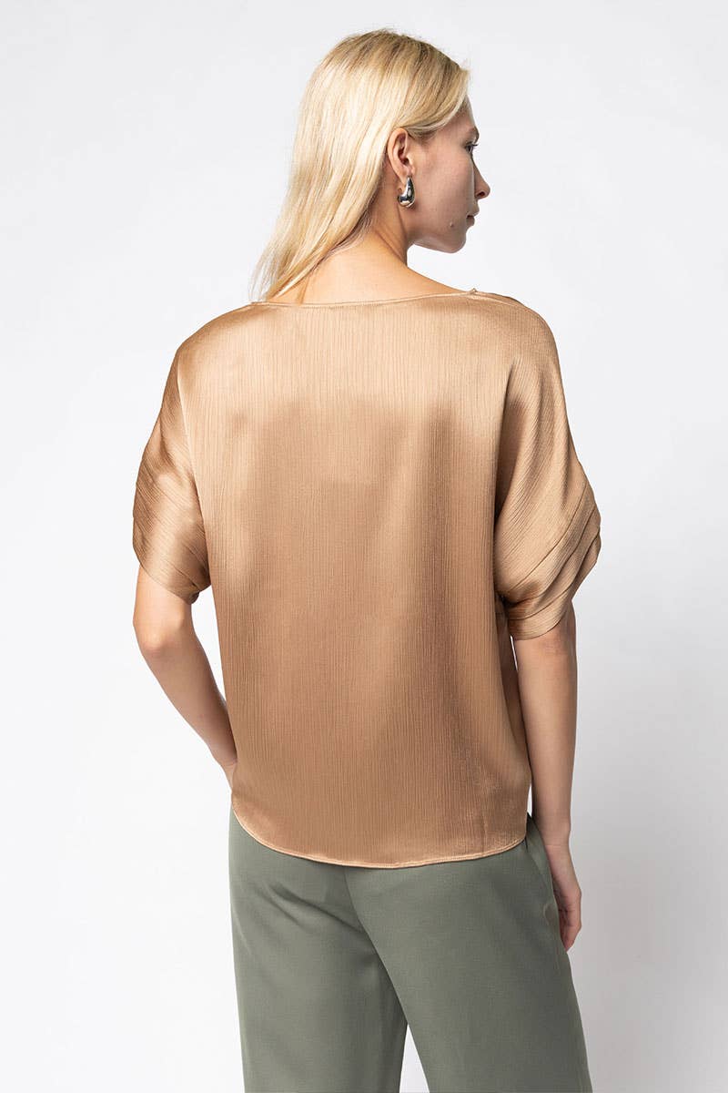 V-Neck Blouse With Bands Sleeve in Crinkle Satin